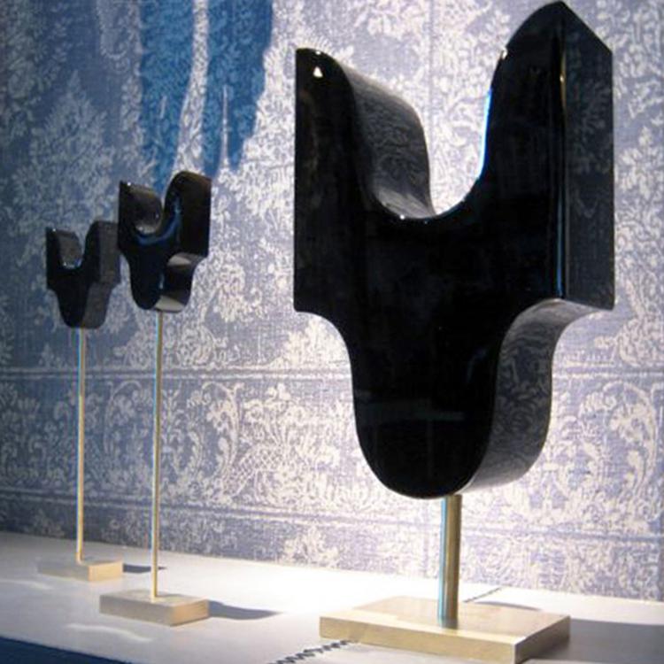 2 ''Totemics'' et 1 sculpture JORDI- présentés par l'éditeur d'obsidienne d'Arménie ''Cub-ar''